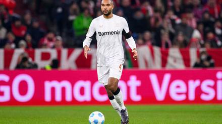Leverkusens Jonathan Tah steht wohl vor einem Wechsel zum FC Barcelona.