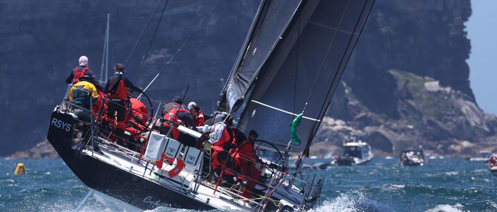 Bei der Segel-Regatta Sydney-Hobart gab es den Veranstaltern zufolge zwei Todesfälle.