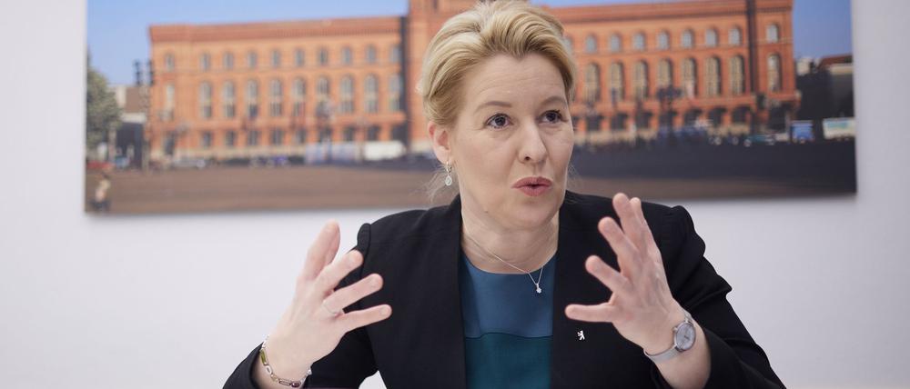 Fand das 29-Euro-Ticket trotz aller Kritik immer schon eine gute Idee: Wirtschaftssenatorin Franziska Giffey (SPD).