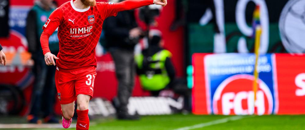 Kandidat bei RB Leipzig? Jan-Niklas Beste kommt bei Benfica Lissabon nicht zum Zug.