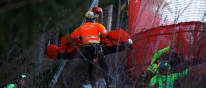 Der Franzose Cyprien Sarrazin wurde nach seinem Trainingssturz mit dem Hubschrauber abtransportiert.