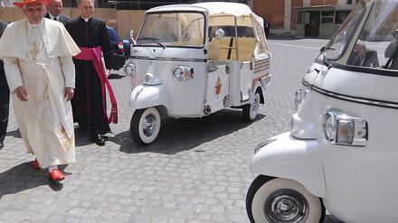 Auch Papst Benedikt XVI. bekam einst ein „Apamobil“. (Archivbild)