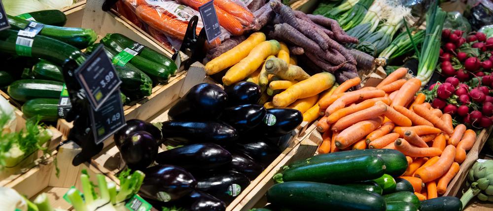 Gefragte Bio-Lebensmittel: „Nach dem Rückgang 2022 und der Stagnation 2023 zeigt sich 2024 eine Aufwärtsentwicklung“, berichtet der Bauernverband.