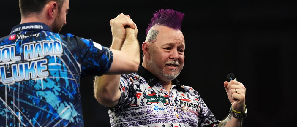 Weint nach der riesigen Überraschung: Peter Wright.