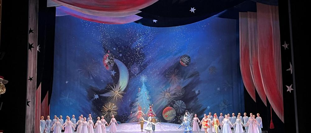 Tickets für das „Nussknacker“-Ballett am Moskauer Bolschoi-Theater sind schwer zu bekommen, weshalb der Musentempel das Märchen nun auch gratis zeigt. (Archivbild)