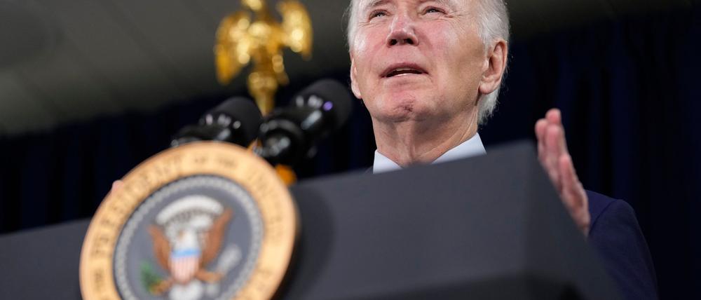 Kurz vor seinem Amtsabtritt hat Joe Biden weitere Milliarden-Hilfen für die Verteidigung der Ukraine im Krieg gegen Russland angekündigt.