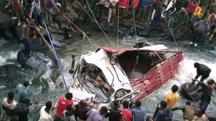 Mehrere Menschen sind bei einem Verkehrsunfall in der südäthiopischen Region Sidama ums Leben gekommen.