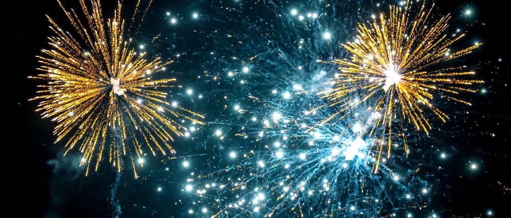 Am Silvesterabend bietet das Fernsehen vor allem Shows und Klassiker.