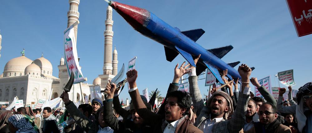 Erneut feuern die Huthi im Jemen eine Rakete auf Israel ab. (Archivbild)