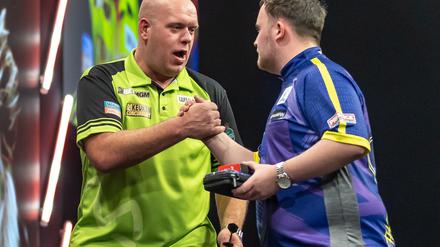 Die beiden Topfavoriten: Michael van Gerwen und Luke Littler.