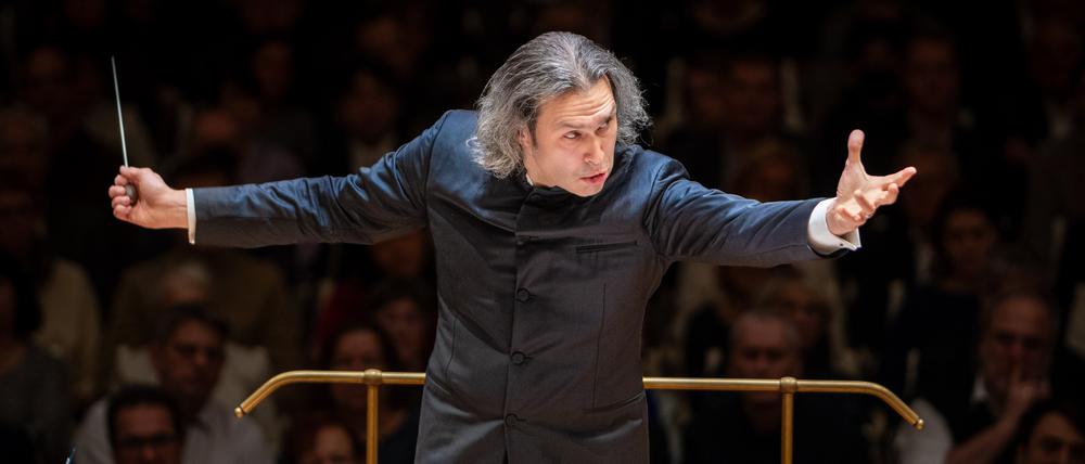 Vladimir Jurowski am 30. 12. 2024 im Konzerthaus am Gendarmenmarkt.