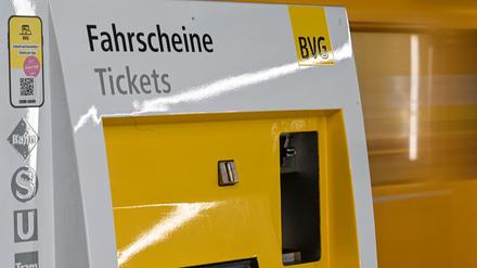 Eine Einzelfahrt im Berliner Stadtgebiet ist ab sofort 30 Cent teurer. (Archivbild)