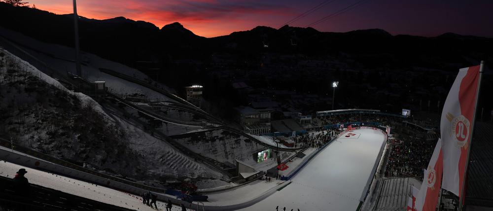 Die fast leere Arena in Oberstdorf.
