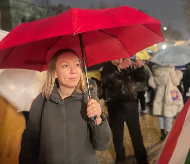 Yotoqxonada onlayn porno guruhi