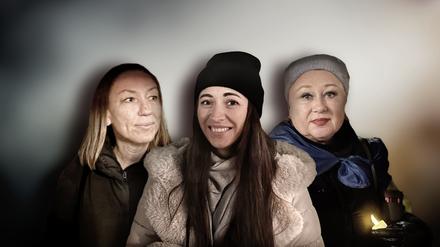 Die Ukrainierinnen Tetiana Chupryna, Angelika Soldatenko und Iryna Mykula (v.l.) hoffen auf Frieden im Jahr 2025.