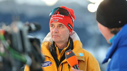 Wirkt teilweise genervt: Bundestrainer Stefan Horngacher.