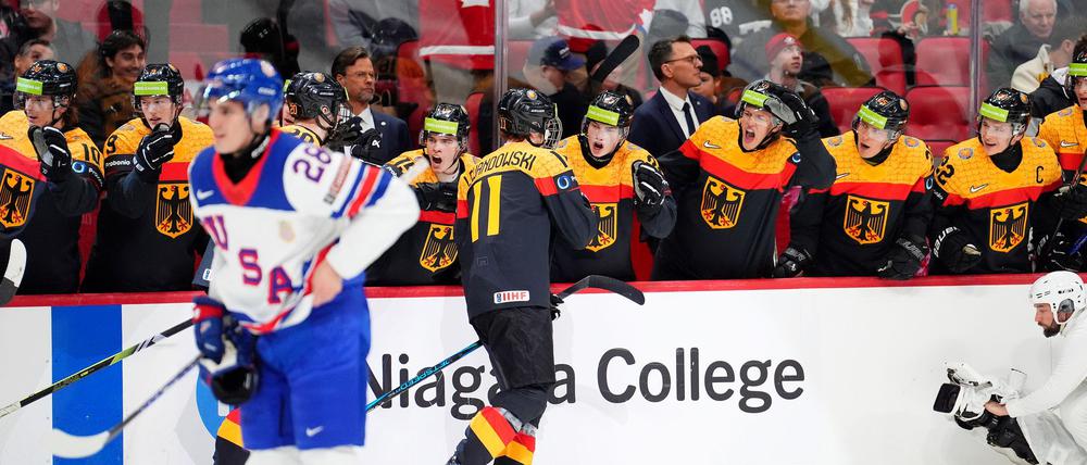 Die deutschen Eishockey-Junioren können sich über den Klassenerhalt bei der U20-WM freuen.