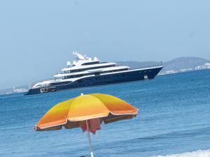 Eindrücke vom Strand in Playa de Palma auf der Insel Mallorca zur Hauptsaison im Sommer 2024.