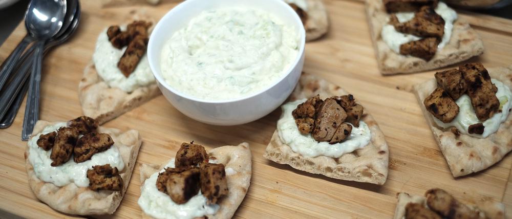 Koji Chunks auf Pita-Brot.