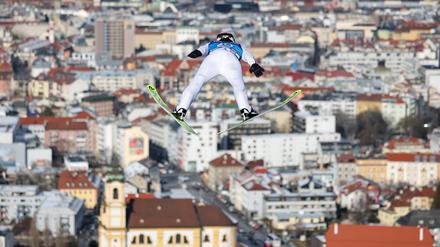 Der Österreicher Jan Hörl befindet sich im Anflug auf Innsbruck. 
