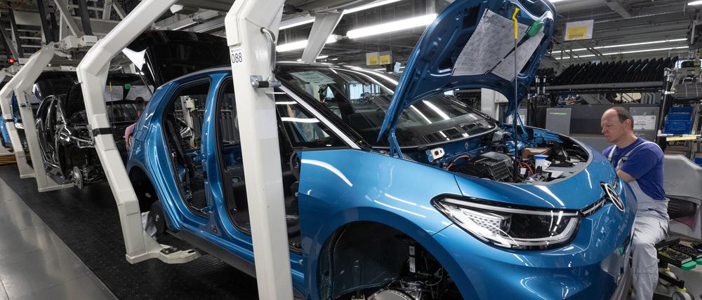 E-Autos wie der in Zwickau gebaute ID.3 von Volkswagen verkaufen sich weniger gut als erhofft. 