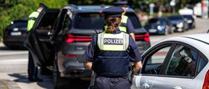 Die Bundespolizei hat im ausgelaufenen Jahr deutlich weniger unerlaubte Einreisen registriert. (Archivfoto)