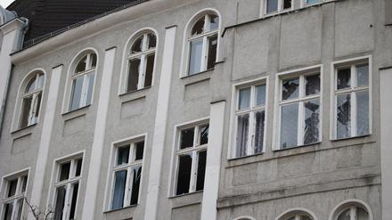 Die Polizei bittet unter anderem zur Explosion in der Vorbergstraße in Schöneberg um Zeugenhinweise. 