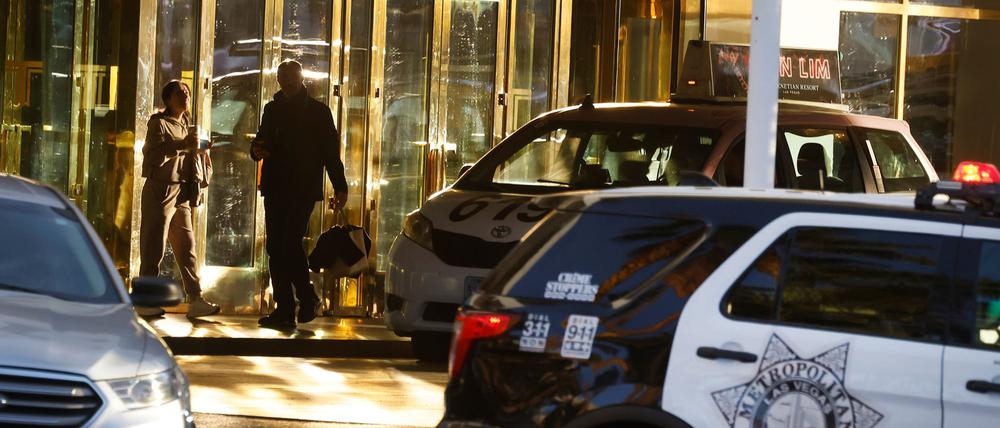 Der Verantwortliche für die Explosion vor dem Trump-Hotel in Las Vegas litt nach Angaben der Ermittler an einer posttraumatischen Belastungsstörung. 