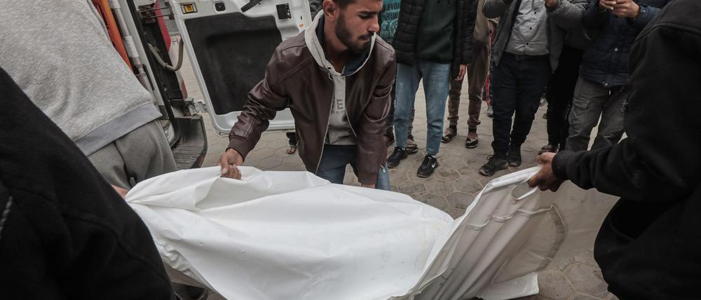 Bei israelischen Angriffen im Gazastreifen starben nach palästinensischen Angaben mindestens 41 Menschen.