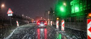 Der Deutsche Wetterdienst kündigt Frost und Glätte in Berlin und Brandenburg an, später soll es schneien. (Symbolbild)