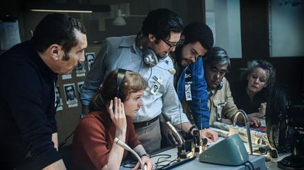 Jacques Lesgardes (Zinedine Soualem) Geoff Mason (John Magaro) Marianne Gebhard (Leonie Benesch) Carter (Marcus Rutherford) in „September 5“
