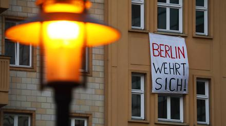 Mieterprotest: Transparent mit der Aufschrift: „Berlin wehrt sich!“