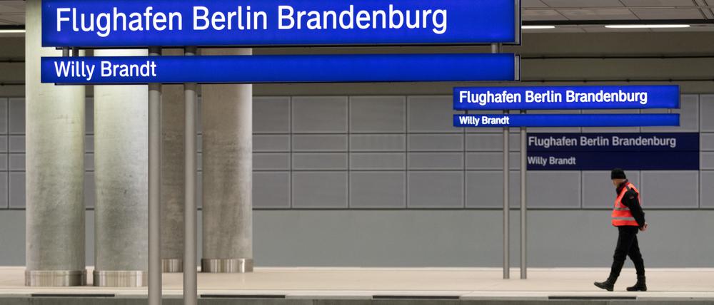 Bahnreisende aus Potsdam in Richtung Flughafen BER müssen mit Einschränkungen rechnen.
