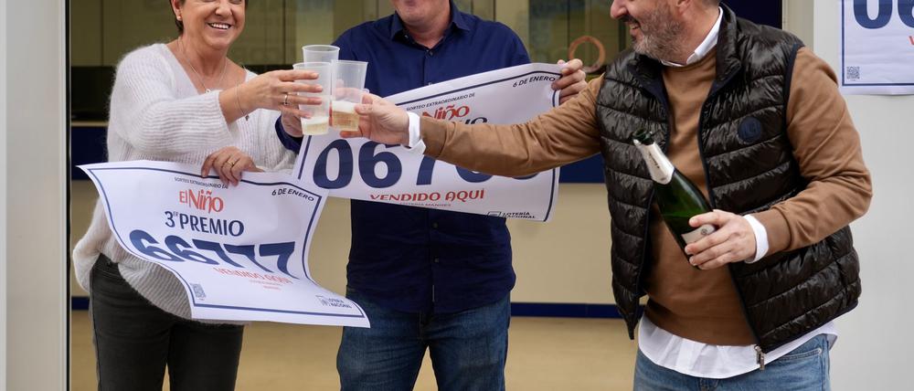 Die Gewinner in Spanien feiern ihr Glück am Dreikönigstag. (Archivbild)