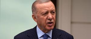 Der türkische Präsident Recep Tayyip Erdogan spricht verschlüsselte Drohungen aus. (Archivbild)