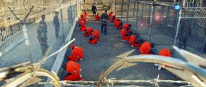 Häftlinge in Guantánamo auf Kuba im Januar 2002