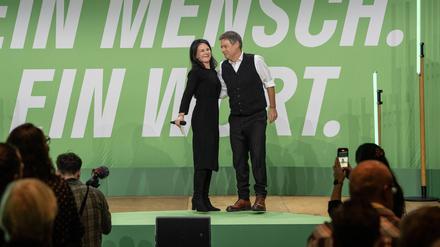 Bislang setzen die Grünen vor allem auf Personalisierung im Wahlkampf. Wie steht es um die Inhalte?