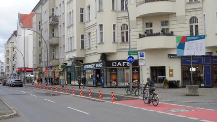 In der Grunewaldstraße in Berlin-Schöneberg werden geschützte Radwege angelegt.