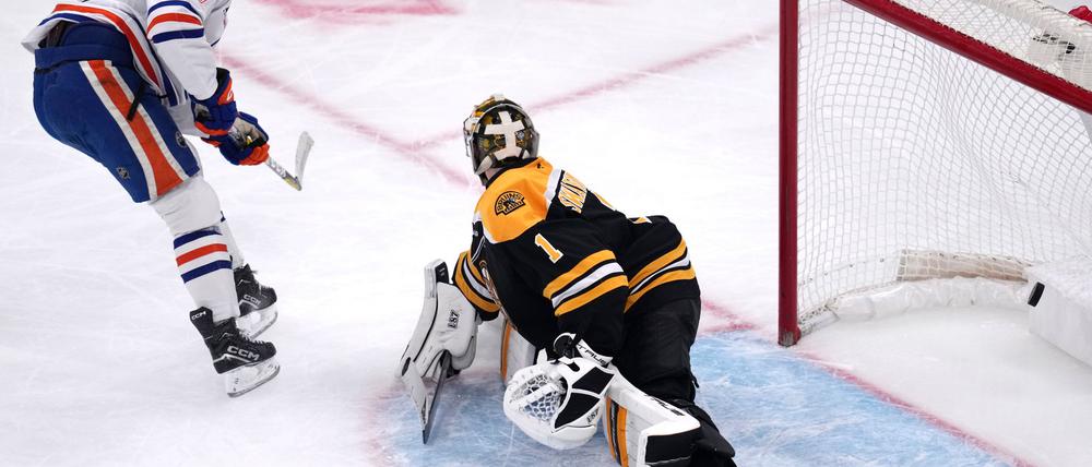 Anders als Sturm-Kollege Connor McDavid (links) blieb Leon Draisaitl diesmal ohne Scorerpunkt.