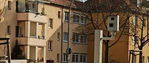 Der Blitzer an der Falkenseer Chaussee in Berlin-Spandau.