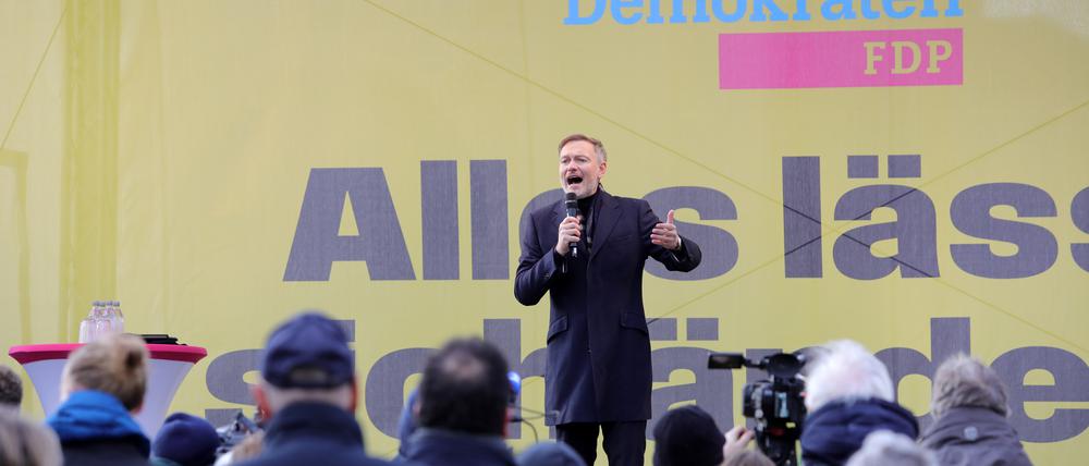 FDP-Spitzenkandidat Christian Lindner beim Wahlkampfauftakt am Brandenburger Tor in Potsdam.
