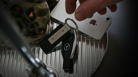 Autodiebe nutzen die Funktechnik moderner Wagen.
