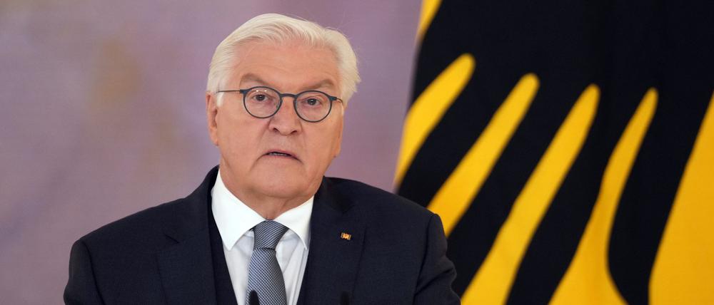 Immer wieder kursieren Falschmeldungen zu Politikerinnen und Politikern in Deutschland.