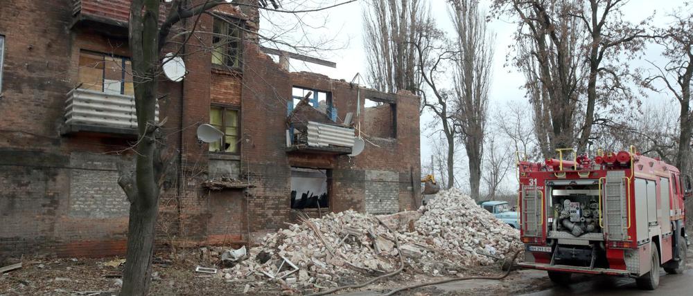 In der ostukrainischen Region Donezk werden die unter Regierungskontrolle verbliebenen Städte regelmäßig von russischer Seite beschossen. (Archivbild)