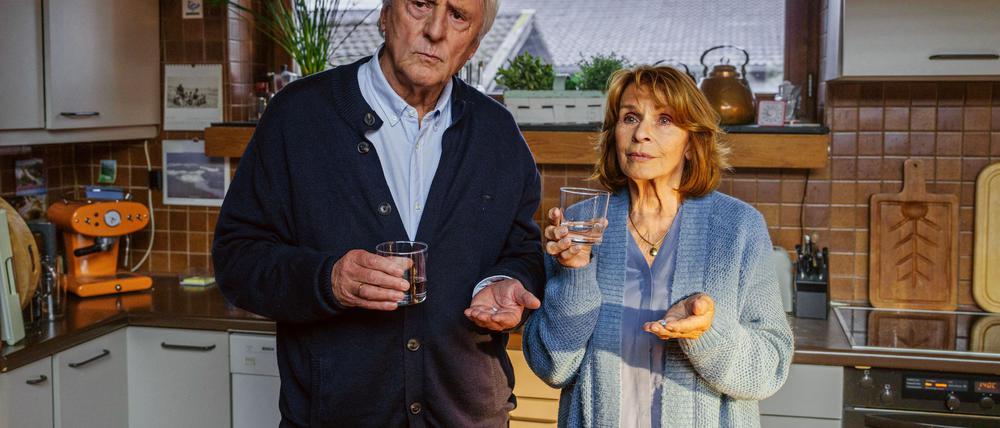 Günther und Marianne wollen raus aus der trostlosen Routine.