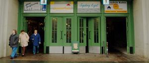 Der Bahnhof Lichterfelde-Ost von der Nordseite zum Jungfernstieg.