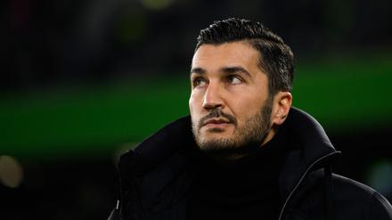 BVB-Coach Nuri Sahin hat krankheitsbedingt kaum noch Abwehrspieler zur Verfügung.