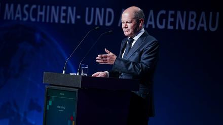 Bundeskanzler Olaf Scholz (SPD) sprach beim 13. Deutschen Maschinenbaugipfel des Verbands Deutscher Maschinen- und Anlagenbau (VDMA).