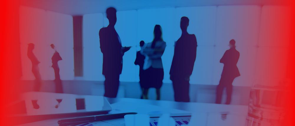 Was tun, wenn am Arbeitsplatz andere rassistisch, demokratieverachtend oder frauenfeindlich daherreden?