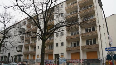 Das Haus an der Suarezstraße 24 in Berlin-Charlottenburg wird für einen Neubau abgerissen.